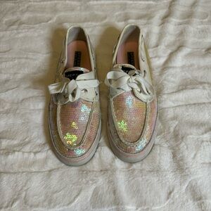 Sperry Topsider White/Pink Irredescent boat shoes. Size 8
